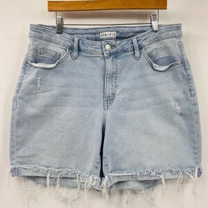 Ava & Viv Women’s Stretchy High Rise Short Jeans Plus Size 14W
